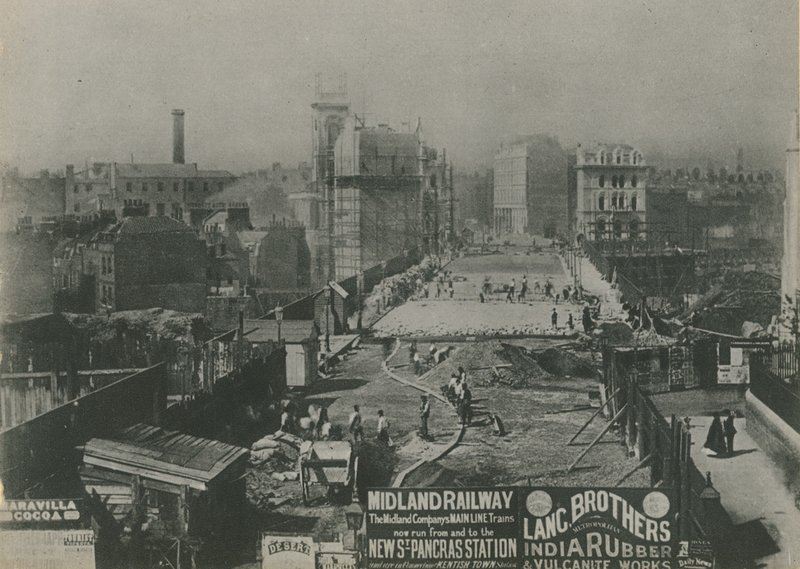 Holbornin viadukti rakenteilla vuonna 1869 tekijältä English School