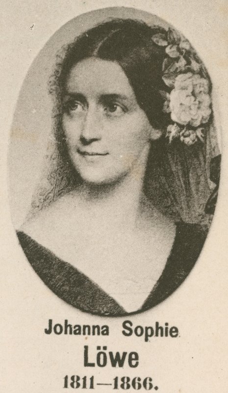 Johanna Sophie Lowe (syväpaino) tekijältä English School