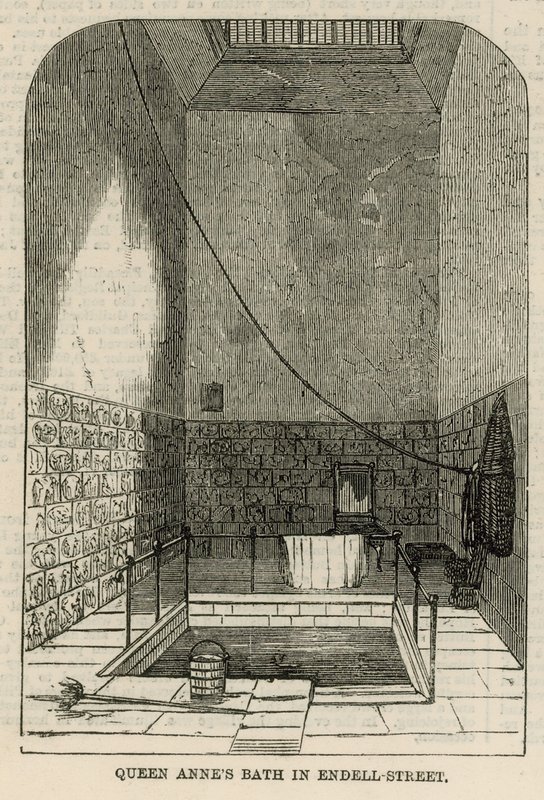 Queen Annes Bath tekijältä English School