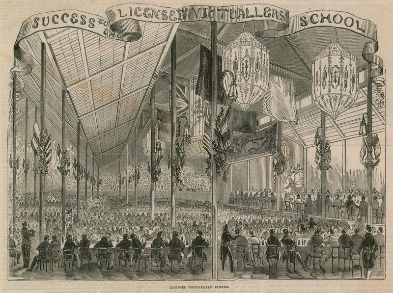 Menestys Licensed Victuallers Schoolille tekijältä English School