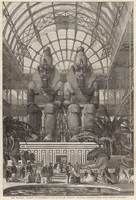 Crystal Palace Sydenhamissa; Egyptian Avenue, jättiläismäisiä hahmoja Aboo Simbelistä tekijältä English School