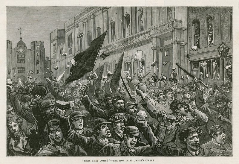 Mellakat Lontoon West Endissä 8. helmikuuta 1886: Täältä he tulevat! - Väkijoukko St Jamess Streetillä Lontoossa tekijältä English School