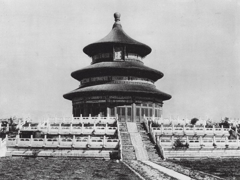 Peking, Tien tan, Chihli, taivaan temppeli, vuotuisten rukousten sali (s/w kuva) tekijältä Ernst Boerschmann