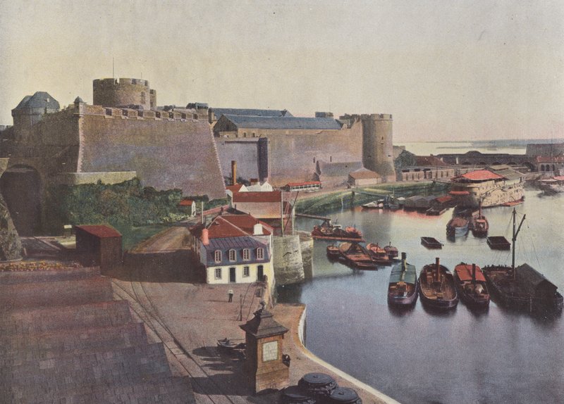 Brest, linna tekijältä European Photographer