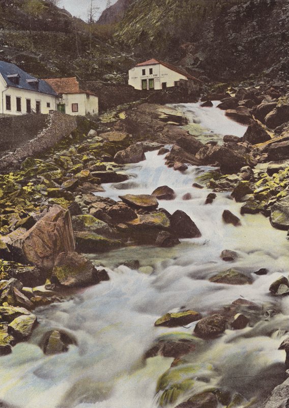 Cauterets, Petit-Saint-Sauveurin vesiputous tekijältä European Photographer