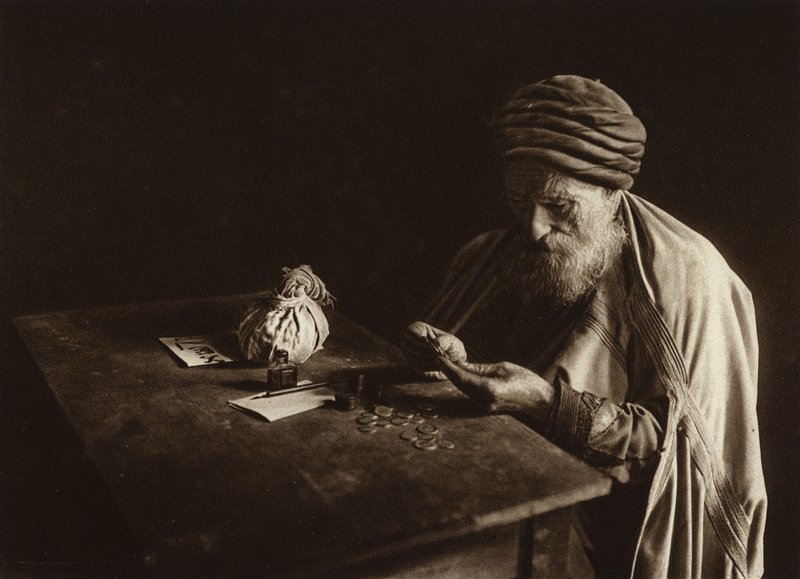 Tunis, juutalainen rahanvaihtaja (s/w-kuva) tekijältä European Photographer