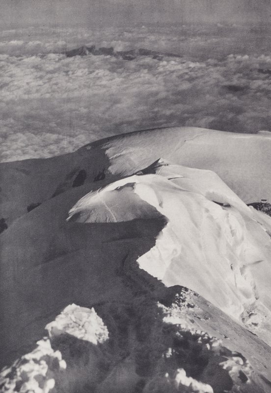 Mont Blancin alue: Mont Blancin huippukokous (m/v kuva) tekijältä Francis Sydney Smythe