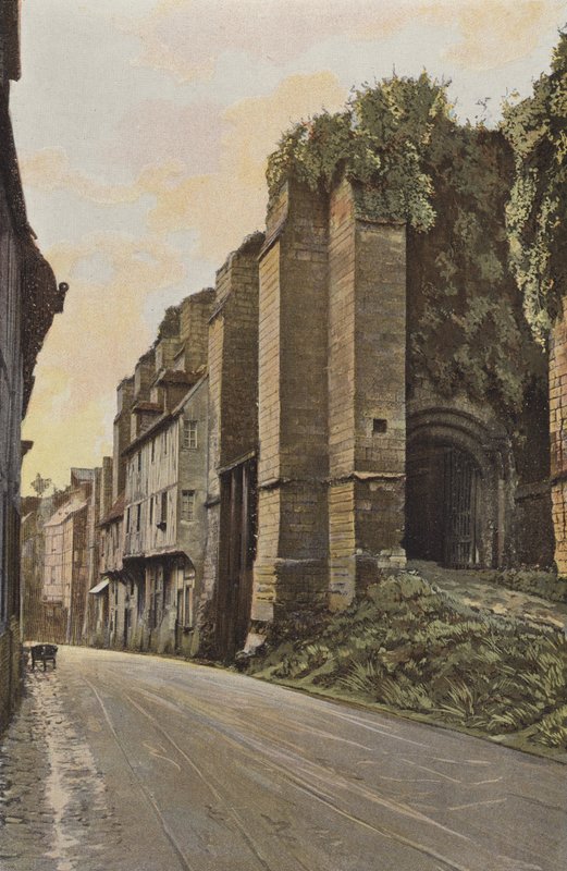 Beaumont-le-Roger, Sisäänkäynti vanhaan luostariin tekijältä French Photographer
