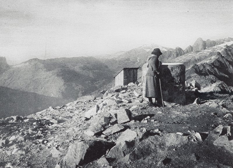 Buet, Aiguilles Rouges -vuorijono Breventistä katsottuna (s/w-kuva) tekijältä French Photographer