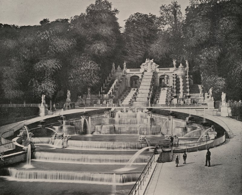 Cascade in the Park of St Cloud (b/w kuva) tekijältä French Photographer