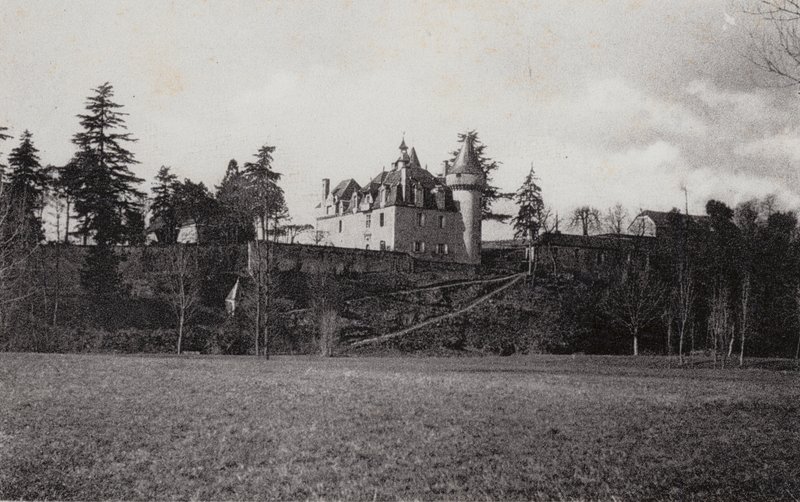 Cazoules, Chateau De La Fonte-Haute tekijältä French Photographer