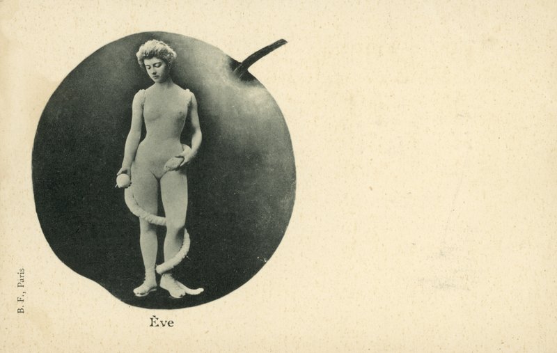 Eeva käärmeen ja omenan kanssa (m/w kuva) tekijältä French Photographer