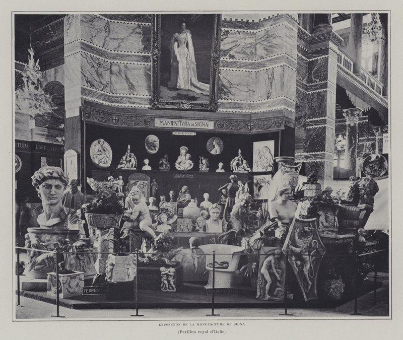 Firenzen Signan tehtaan tuotteiden näyttely Exposition Universelle 1900 -näyttelyn italialaisessa paviljongissa Pariisissa (m/v kuva) tekijältä French Photographer