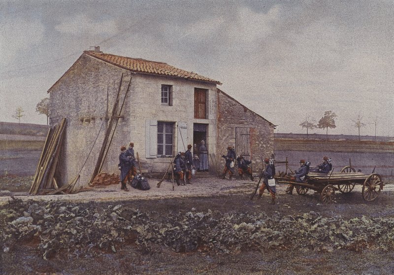 Ranskan jalkaväki liikkeissä (värikuva) tekijältä French Photographer