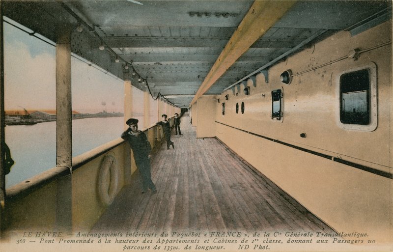 Le Havre - Compagnie Generale Transatlantiquen omistama SS Francen sisäpuoli. Promenade kansi, pituus 135 metriä, ensimmäisen luokan hyttien korkeudella. Postikortti lähetetty 1913. tekijältä French Photographer