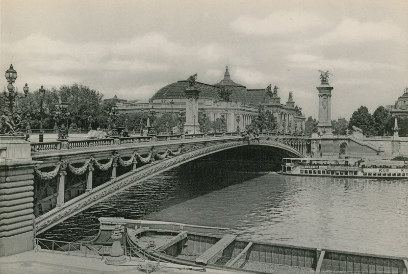 Pont Alexandre III ja Grand Palais, Alexandre Bridge ja Great Palace (valokuvakaiverrus) tekijältä French Photographer