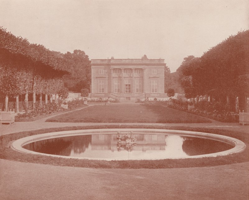 Pikku Trianon, Versailles (m/w kuva) tekijältä French Photographer