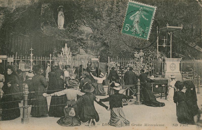 Lourdes, Ihmeellinen luola. Postikortti lähetetty 28. maaliskuuta 1913. tekijältä French Photographer