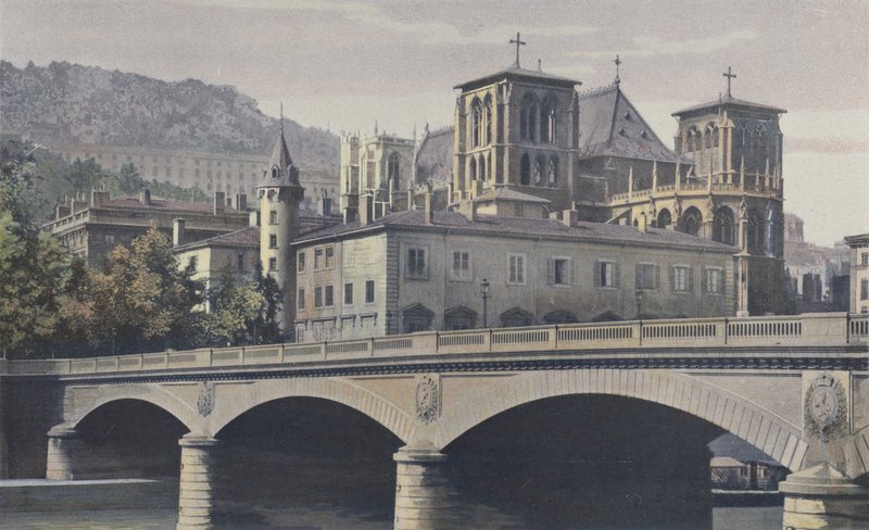 Lyon, Archeveche, St-Jeanin katedraali ja Fourvieren rinteellä tekijältä French Photographer