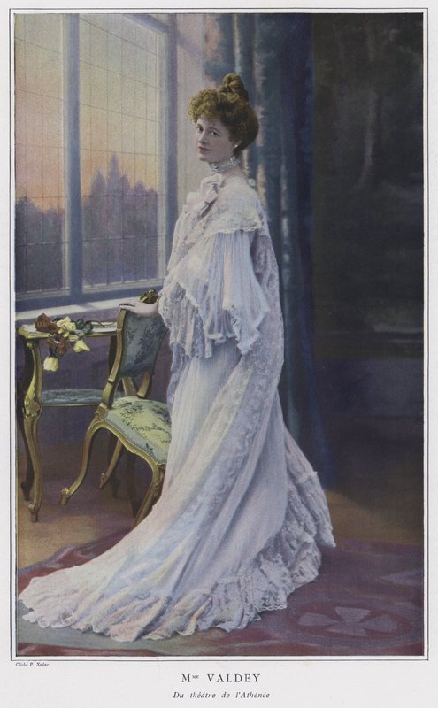 Madame Valdey, ranskalainen näyttelijä (värillinen kuva) tekijältä French Photographer
