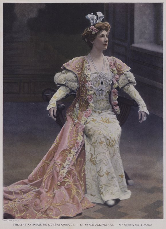 Mary Garden Orlandana La Reine Fiammettessa (värillinen kuva) tekijältä French Photographer