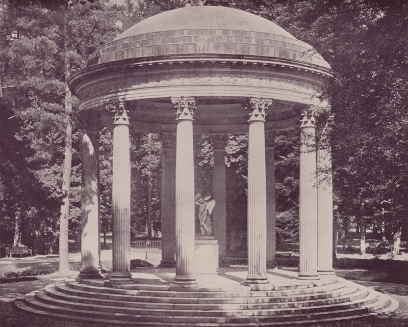 Pariisi: Rakkauden temppeli, Versailles (m/w kuva) tekijältä French Photographer