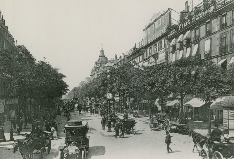 Perspektiivi Boulevard des Italiensista, italialaisten bulevardista (valokuvakaiverrus) tekijältä French Photographer