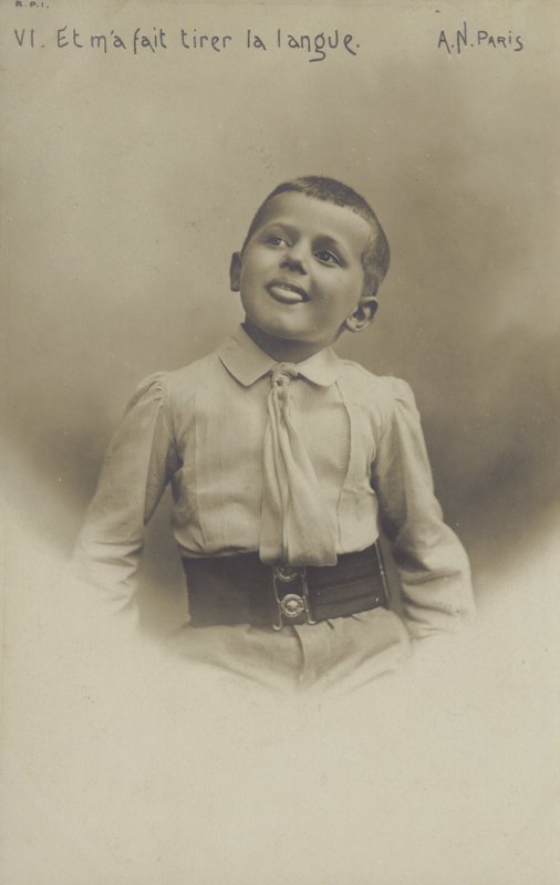 Pienen pojan muotokuva (m/w kuva) tekijältä French Photographer