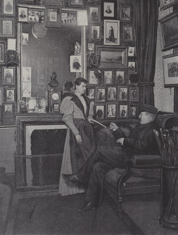 Pariisin Palais Garnierin huone täynnä esiintyjien muotokuvia (m/v kuva) tekijältä French Photographer