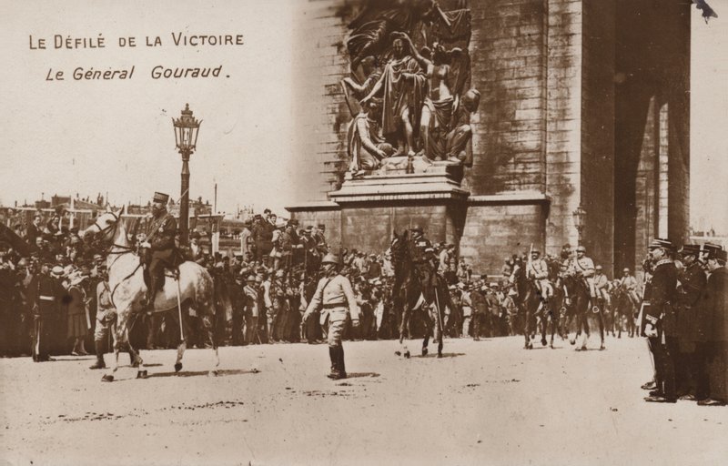 Voiton paraati, kenraali Gouraud tekijältä French Photographer