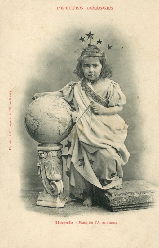 Uranie, tähtitieteen museo (m/w kuva) tekijältä French Photographer