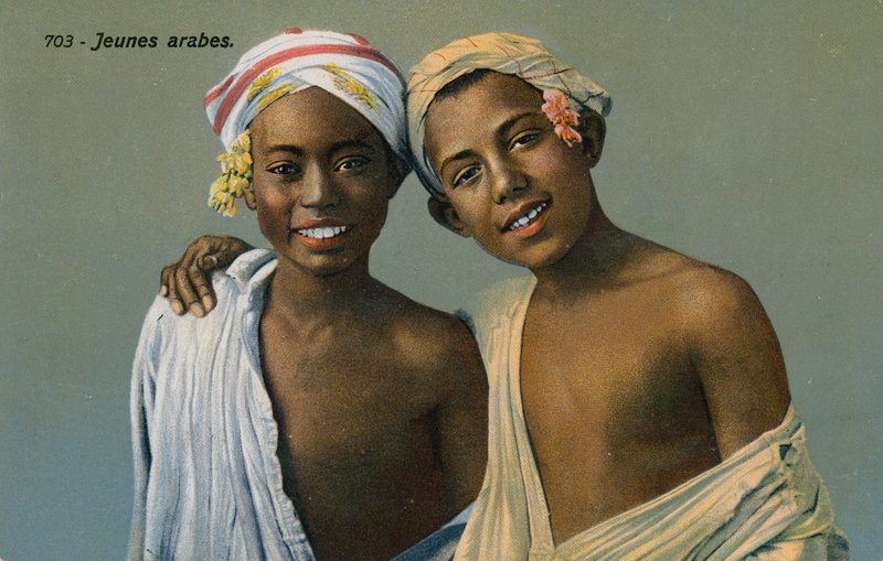 Nuoret arabit, postikortti lähetetty 9. syyskuuta 1913 tekijältä French Photographer