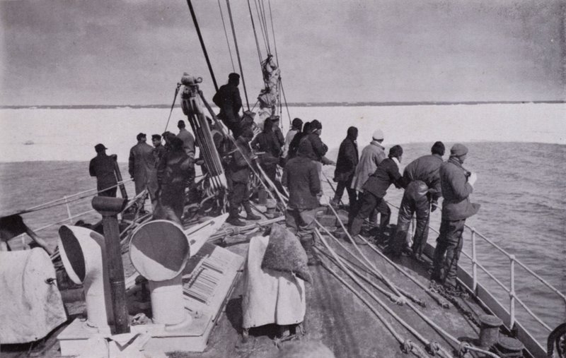 Lähestymistapa jäätä (m/w kuva) tekijältä Herbert Ponting