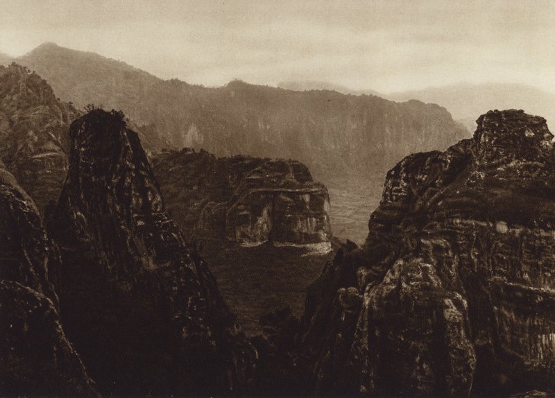 Meksiko: Tepoztlan, Morelosin osavaltio (s/w-kuva). tekijältä Hugo Brehme