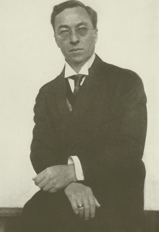 Wassily Kandinskyn muotokuva (m/w kuva) tekijältä Hugo Erfurth