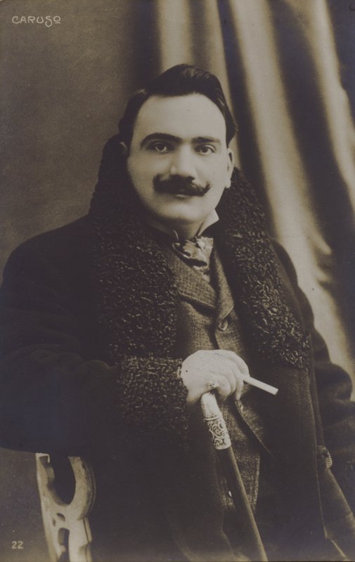 Enrico Caruso, italialainen oopperalaulaja (m/w kuva) tekijältä Italian Photographer