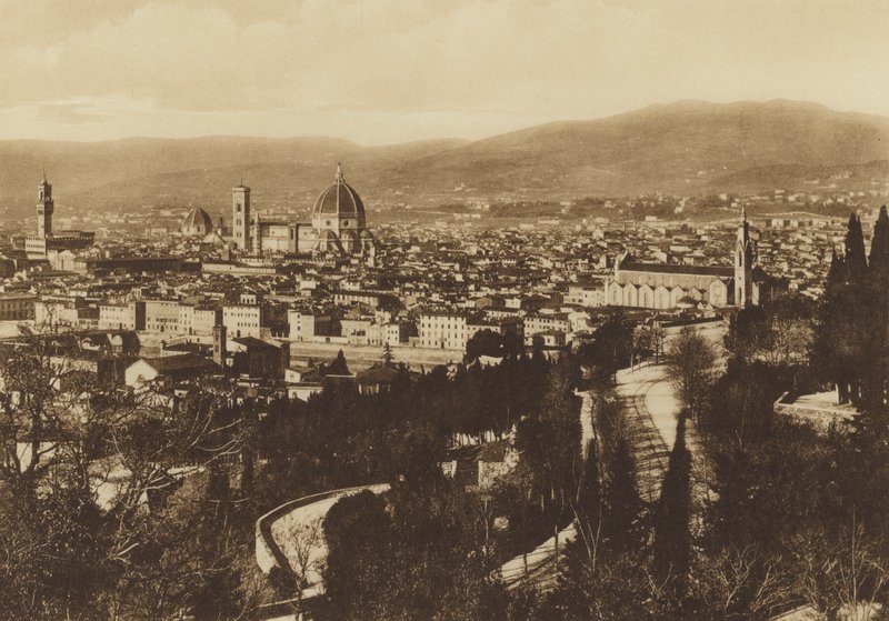 Firenze / Firenze: Firenzen panoraama nähtynä S Miniato al Montesta (valkoinen kuva) tekijältä Italian Photographer