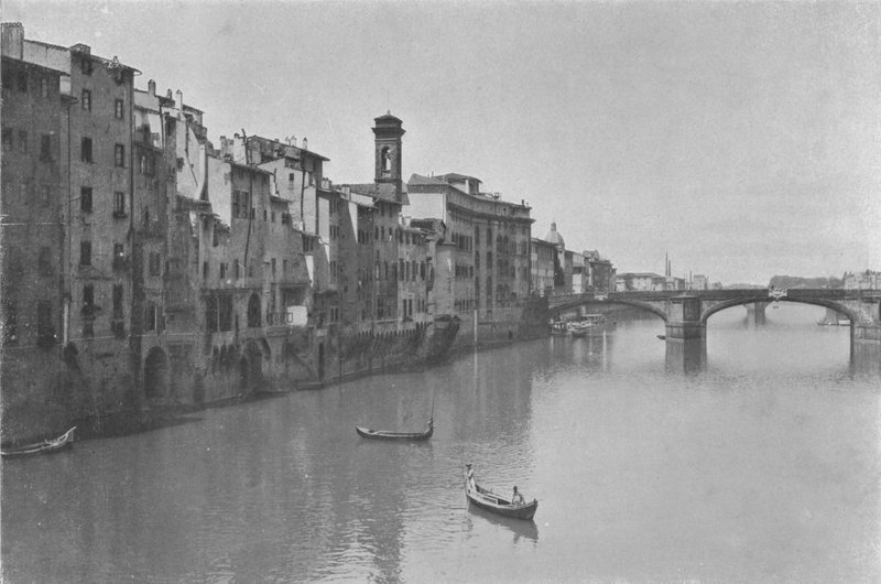 Firenze, Arnon näkymä S Trinita -sillalla (valkoinen kuva) tekijältä Italian Photographer