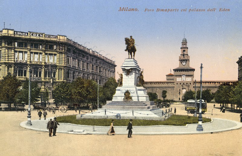 Milano, Italia, Foro Bonaparte, Palazzo Dell Eden tekijältä Italian Photographer
