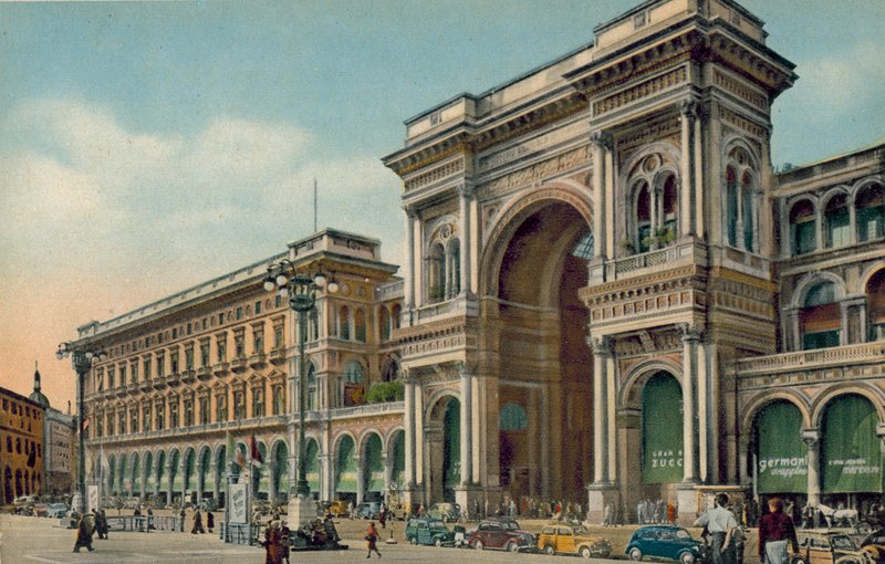 Milano / Milano: Piazza del Duomo, Galleria Sisäänkäynti (värikuva) tekijältä Italian Photographer
