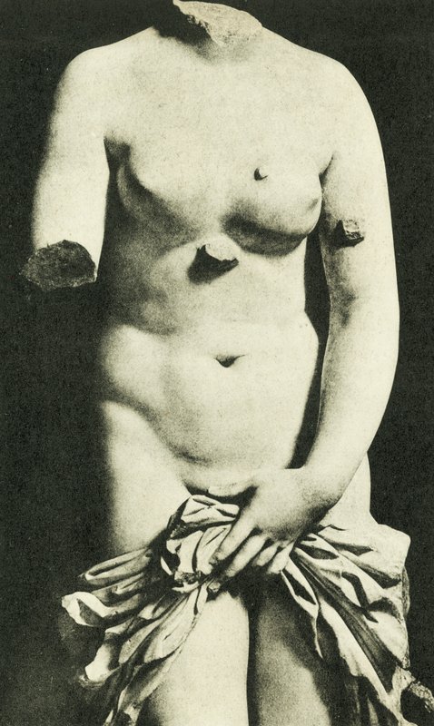 Museo, Syracusan Venus, 3. vuosisata eKr. Credesis (s/w-kuva) tekijältä Italian Photographer