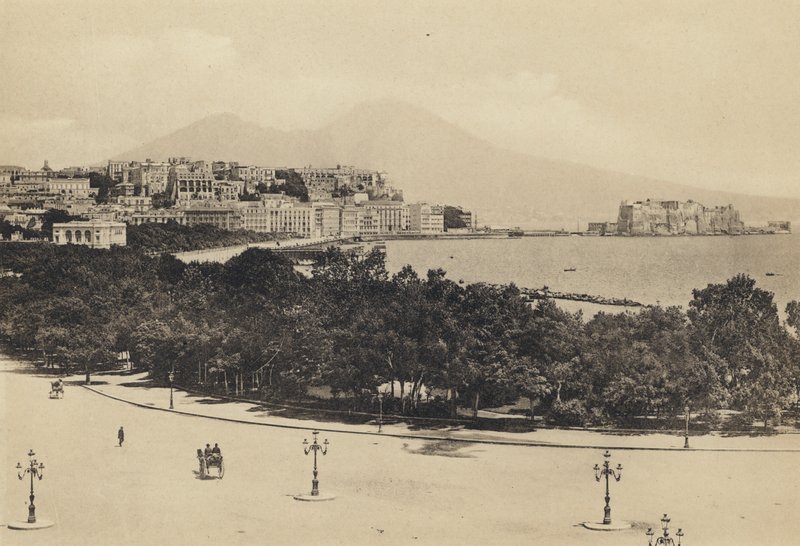Napoli: Panoraama Mergellinasta nähtynä (valkoinen kuva) tekijältä Italian Photographer