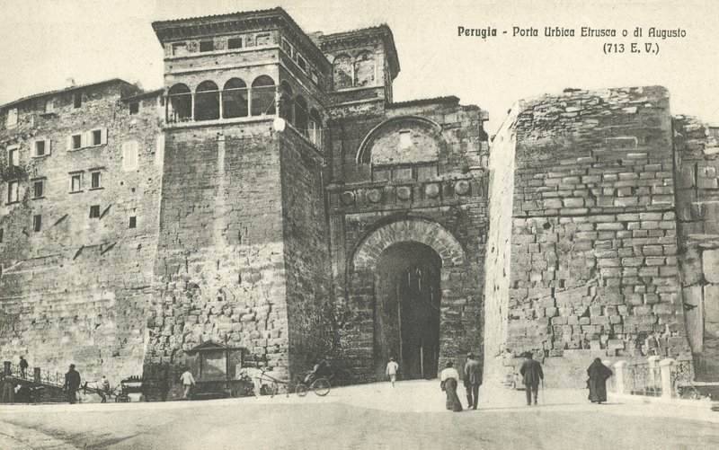 Perugia, Italia, etruskien tai Augustuksen kaupunkiportti tekijältä Italian Photographer
