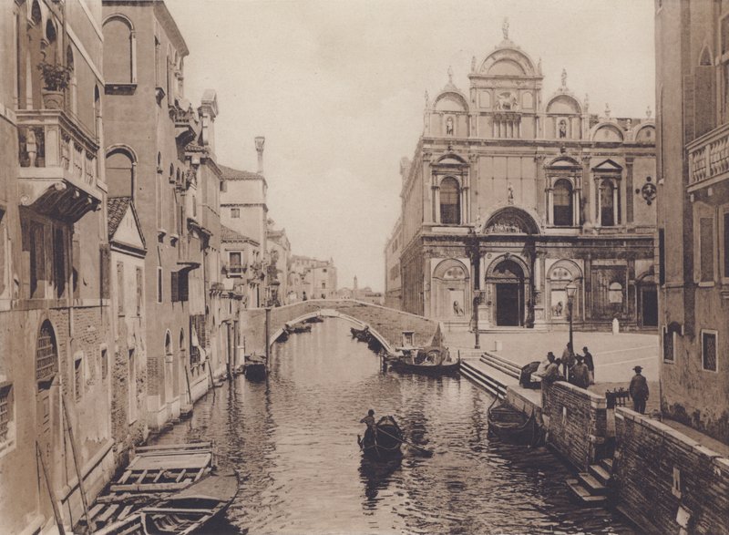 Rio Dei Mendicanti (valkoinen kuva) tekijältä Italian Photographer