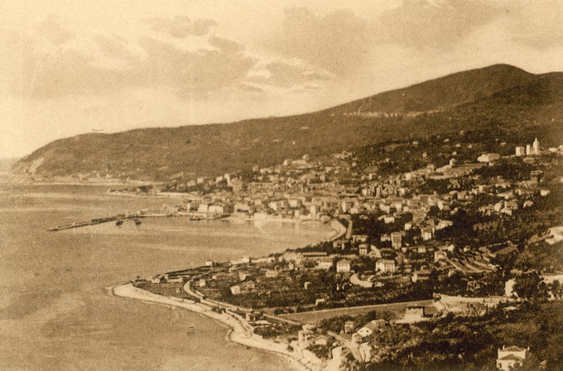 San Remo, Panorama Poggiosta (valkoinen kuva) tekijältä Italian Photographer