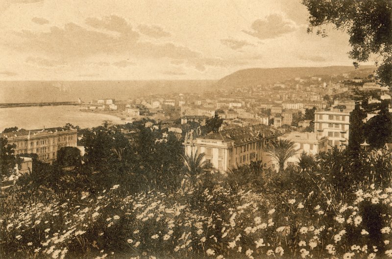 San Remo, Panoraama idästä (valkoinen kuva) tekijältä Italian Photographer
