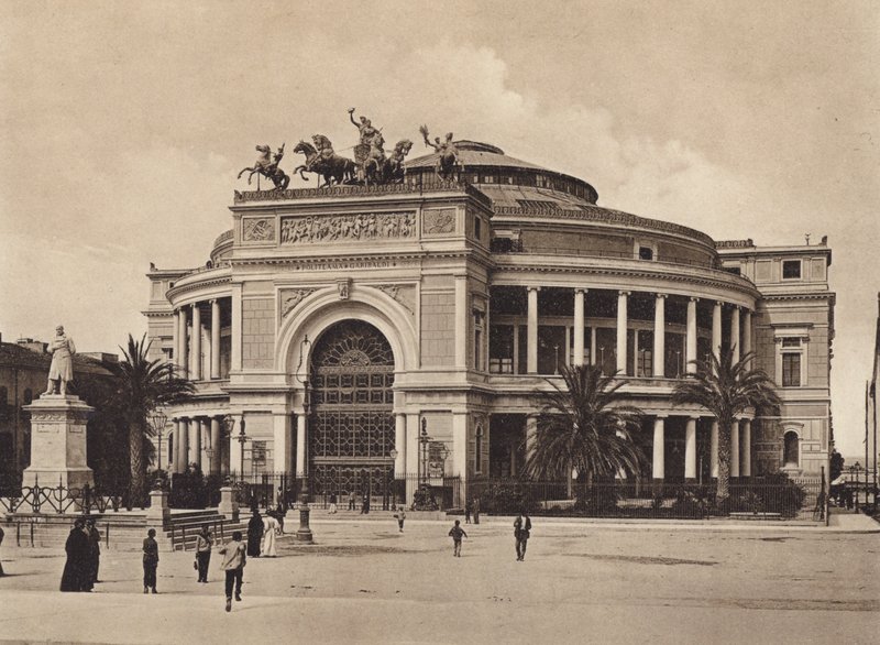 Sisilia / Sisilia: Politeama Garibaldi, Arch Damiani (s/w valokuva) tekijältä Italian Photographer