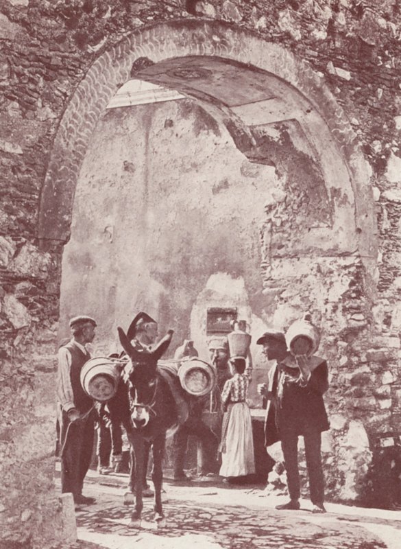 Sisilia: Vanha portti, Taormina (s/w kuva) tekijältä Italian Photographer