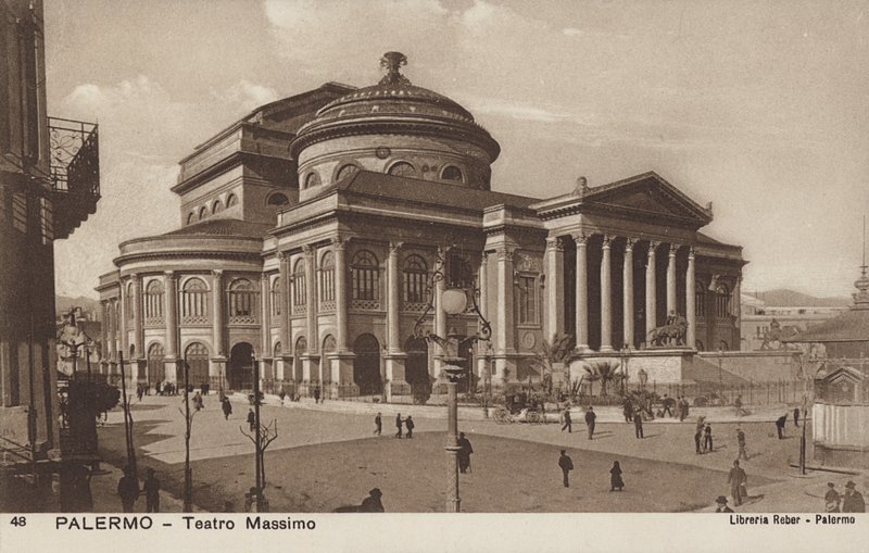 Massimo-teatteri, Palermo, Sisilia tekijältä Italian Photographer