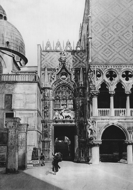 Venetsia, Porta della Carta (valkoinen kuva) tekijältä Italian Photographer